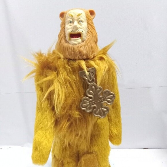 Vintage 1981 Toy Time INC. Wizard of Oz Doll Cowardly Lion Action Figure - Picture 2 of 9